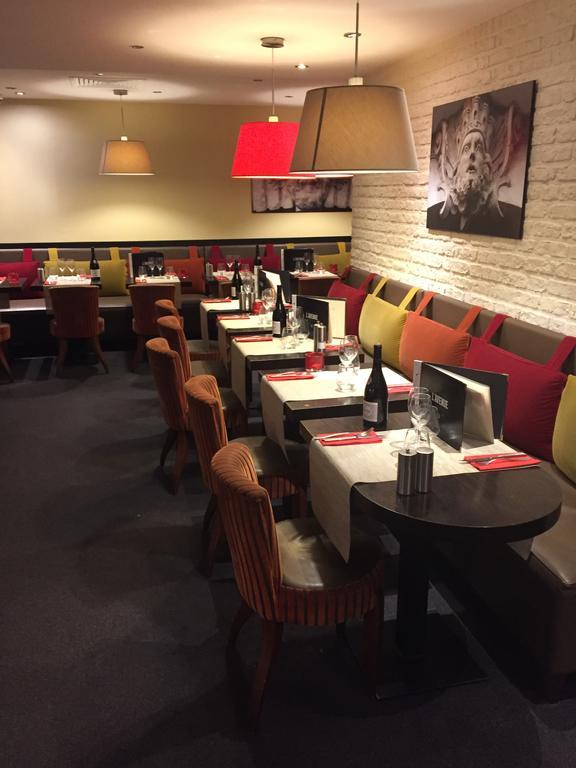 שנטילי Hotel L'Avenue מראה חיצוני תמונה