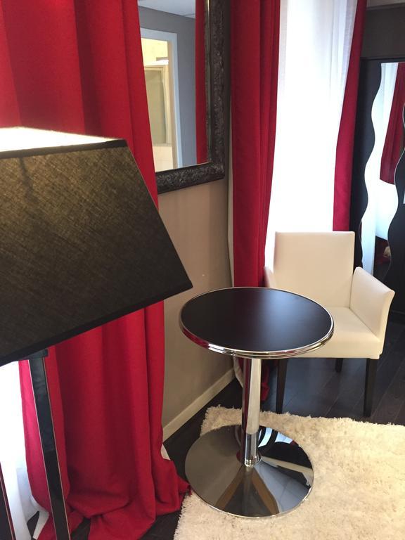 שנטילי Hotel L'Avenue מראה חיצוני תמונה