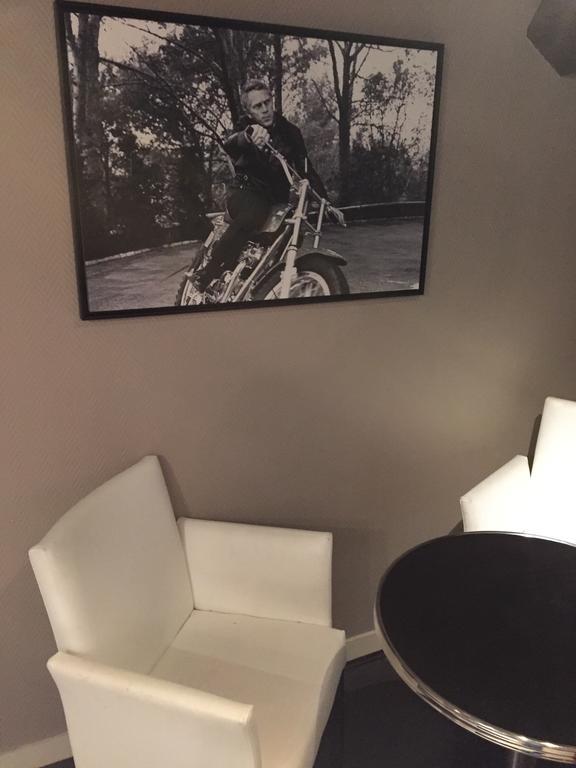שנטילי Hotel L'Avenue מראה חיצוני תמונה