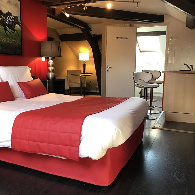 שנטילי Hotel L'Avenue מראה חיצוני תמונה