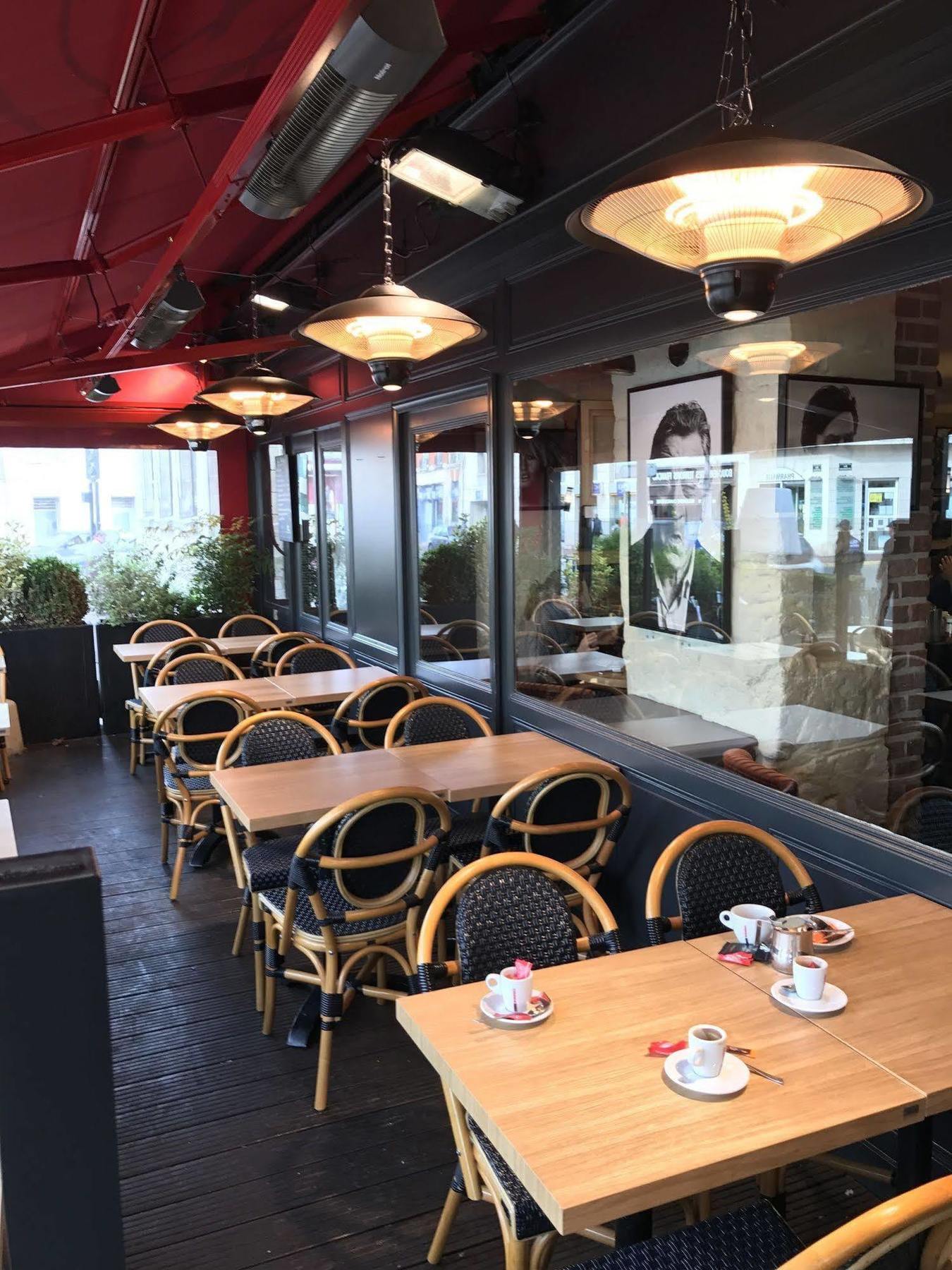 שנטילי Hotel L'Avenue מראה חיצוני תמונה