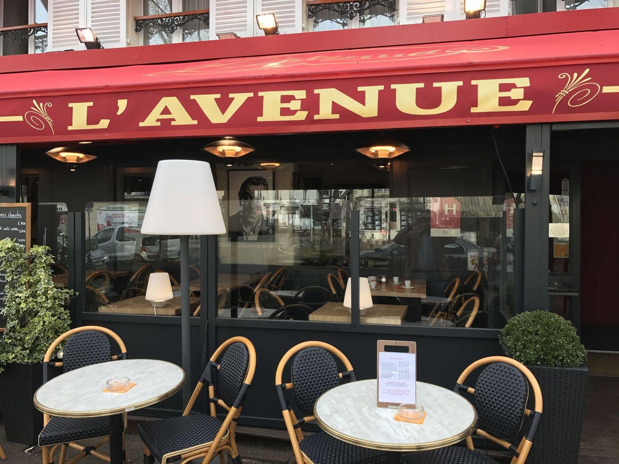 שנטילי Hotel L'Avenue מראה חיצוני תמונה